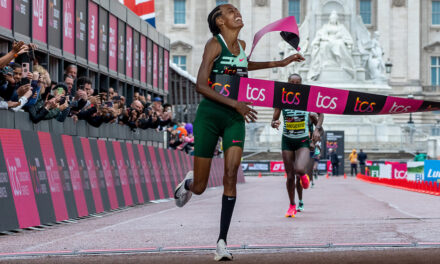 Sifan Hassan wins London Marathon rich in drama